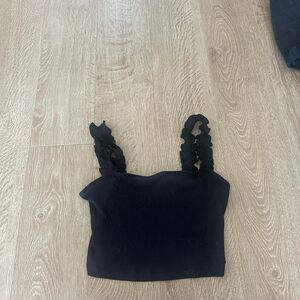 Aritzia Women's Black Crop-top